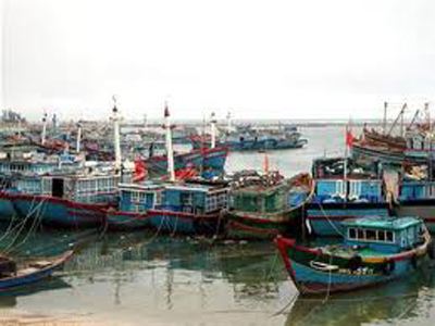 Bình Thuận Thời tiết không thuận, nhiều tàu thuyền chưa ra khơi